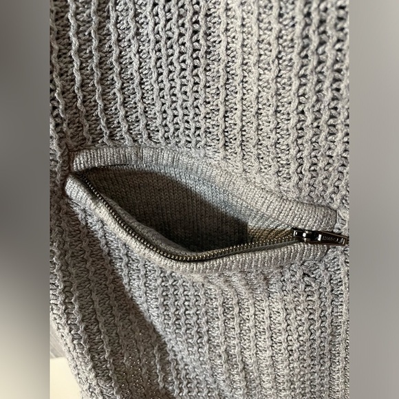 Athleta Sweater Short Sleeve Snap Button Cardigan Y2K Gray Knit Medium Eco EUC - Picture 5 of 11